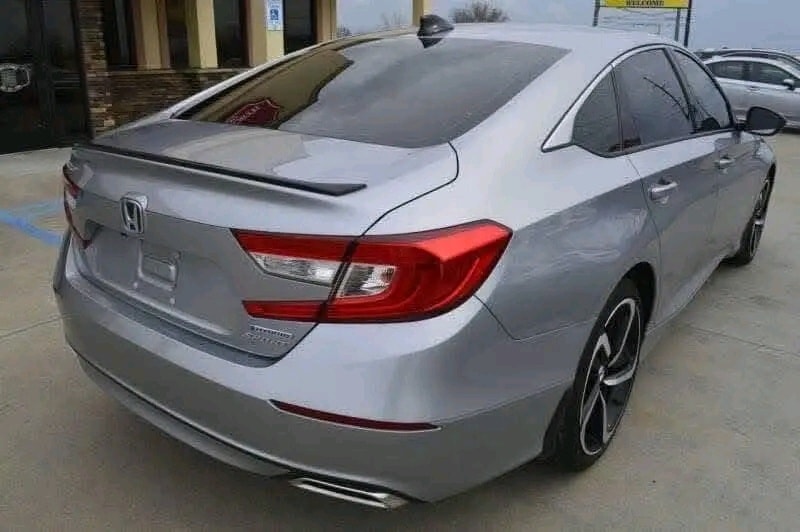 2022 Honda Accord Hybrid Sport — Side View