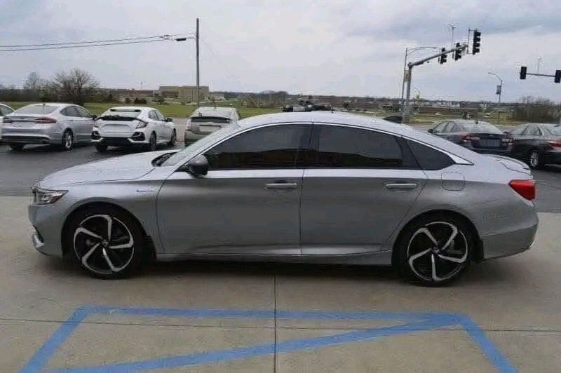2022 Honda Accord Hybrid Sport — Interior