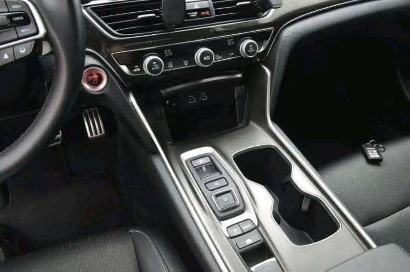 2022 Honda Accord Hybrid Sport — Photo 7