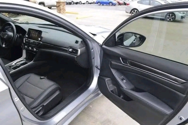 2022 Honda Accord Hybrid Sport — Photo 8