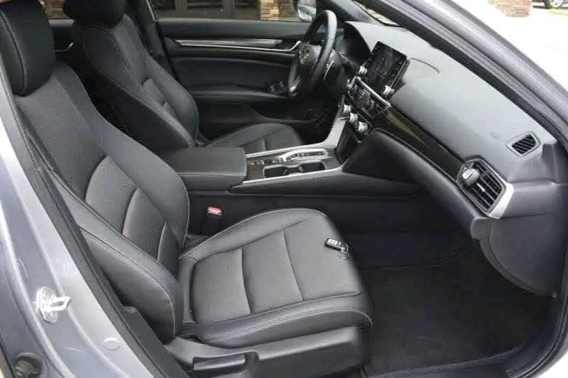 2022 Honda Accord Hybrid Sport — Photo 9