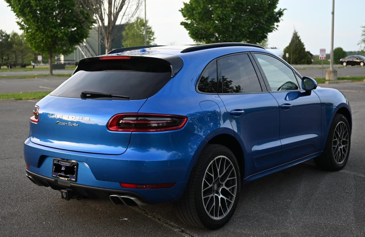 2016 Porsche Macan — On the Road