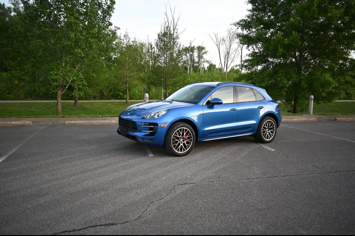 2016 Porsche Macan — Photo 6