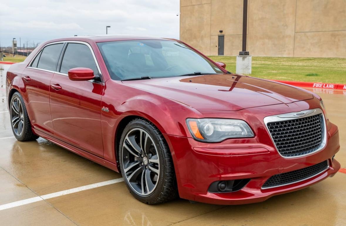 Chrysler 300 SRT