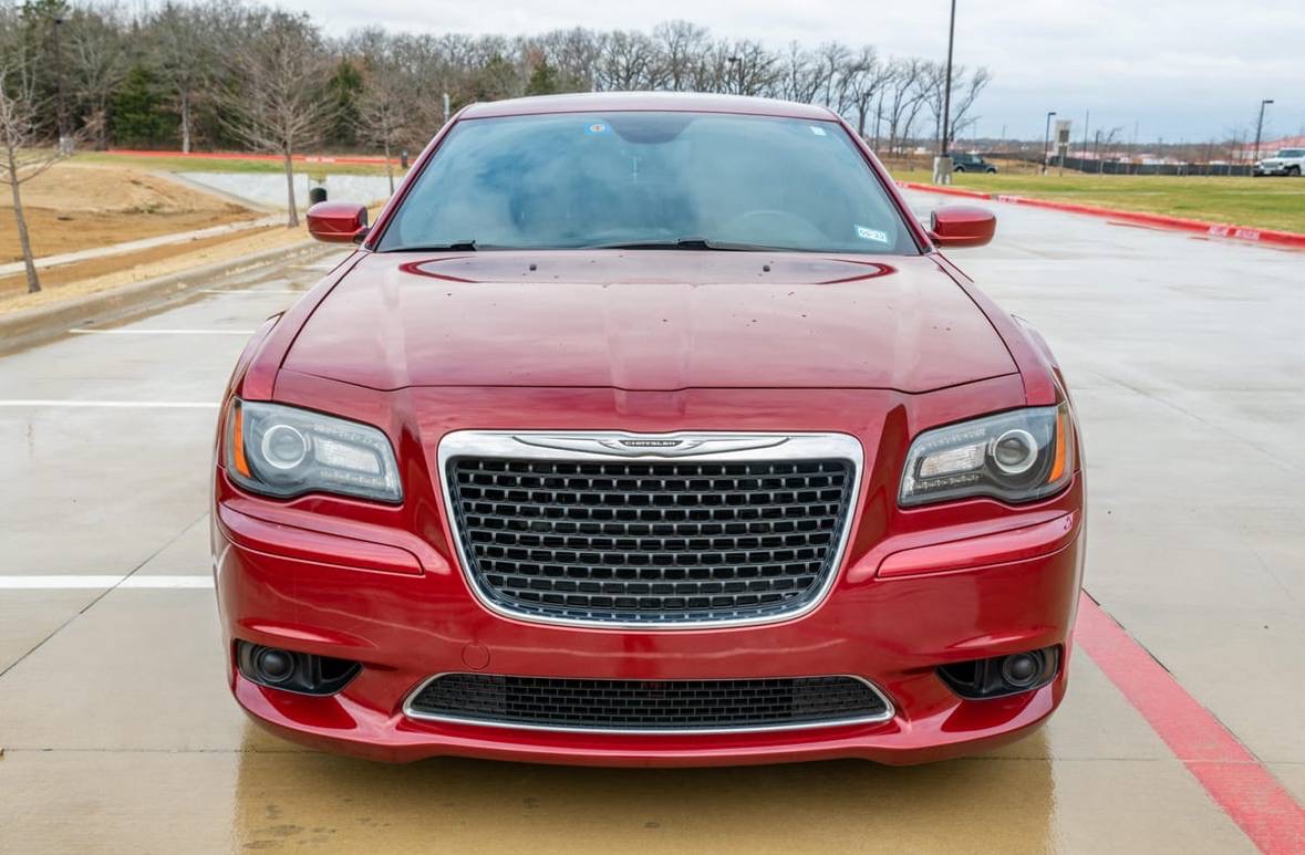 2013 Chrysler 300 SRT — On the Road