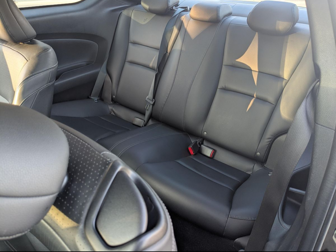 2016 Honda Accord EX-L V6 Coupe — Photo 14