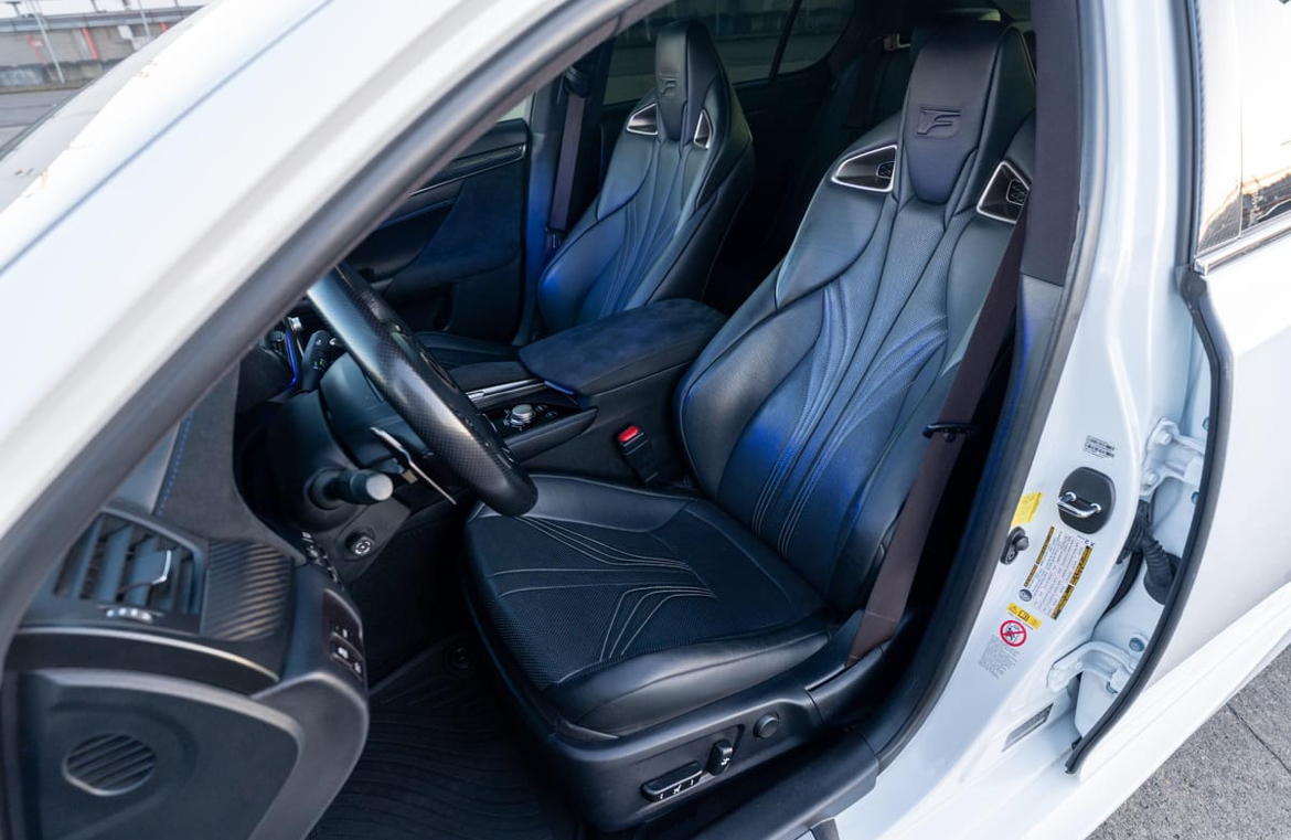 2017 Lexus GS F — Photo 15