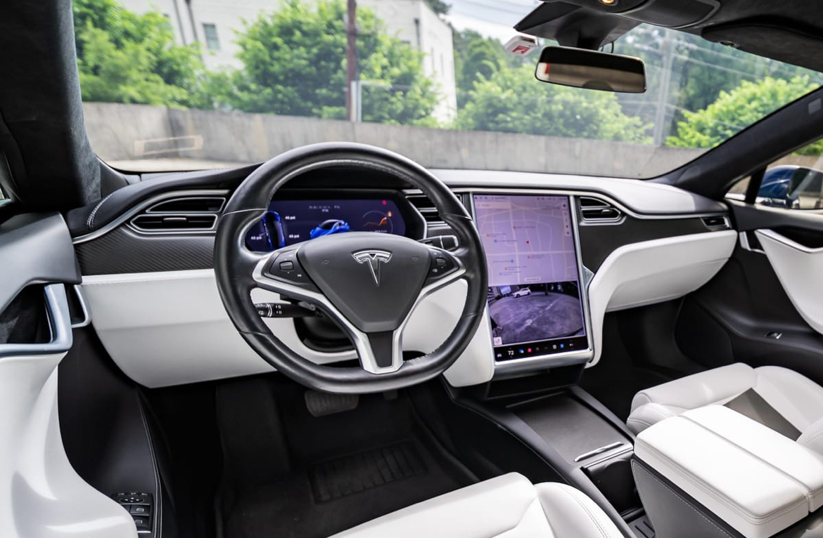 2017 Tesla Model S — Photo 8