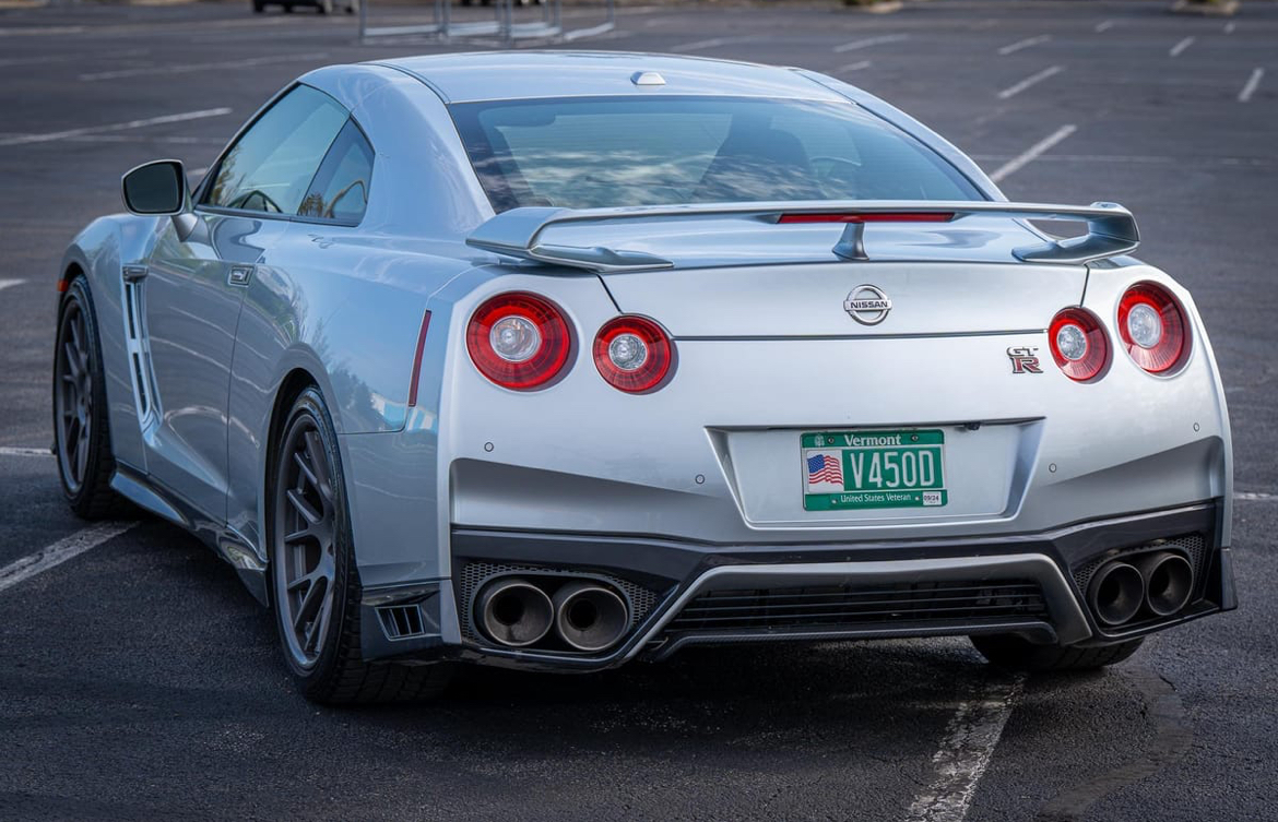 2018 Nissan GT-R Premium — Photo 7