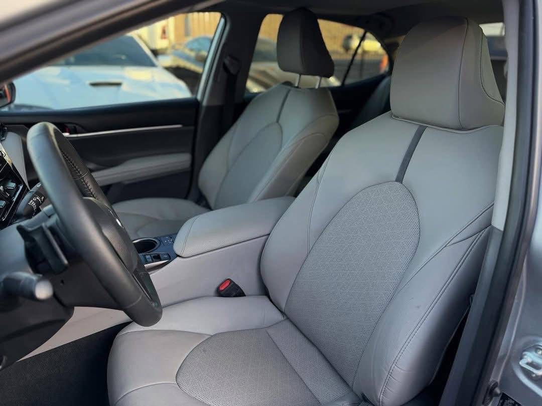 2024 Toyota Camry Hybrid XSE — Photo 8