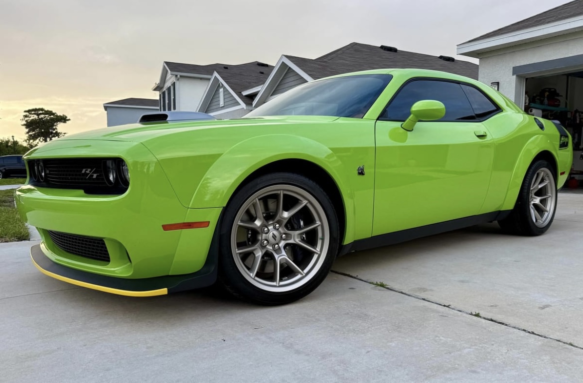 Dodge Challenger