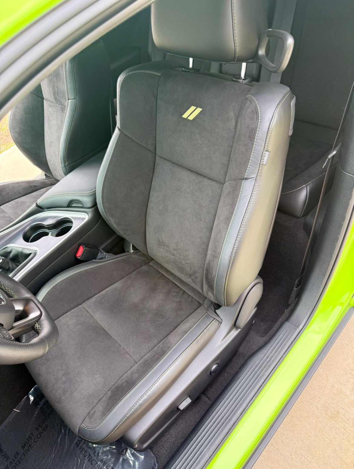 2023 Dodge Challenger — Photo 11