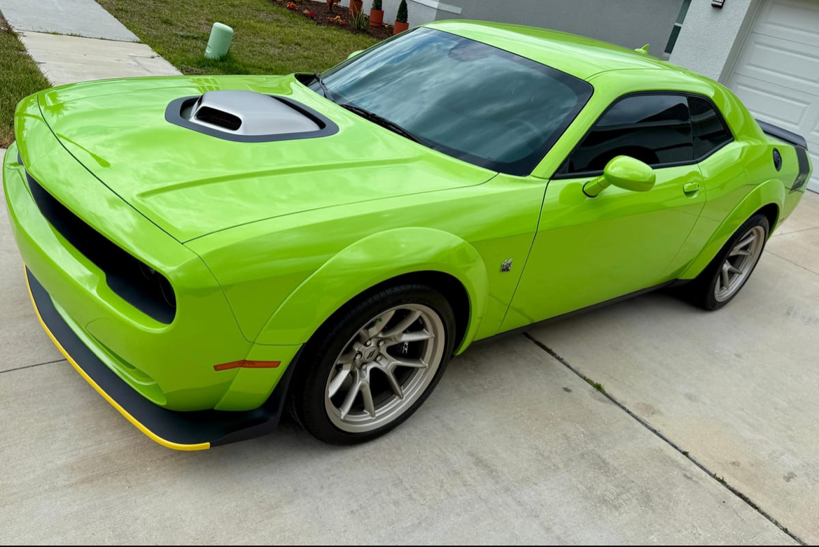 2023 Dodge Challenger — Photo 6