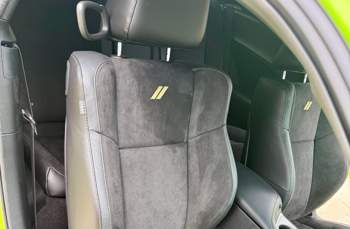 2023 Dodge Challenger — Photo 8