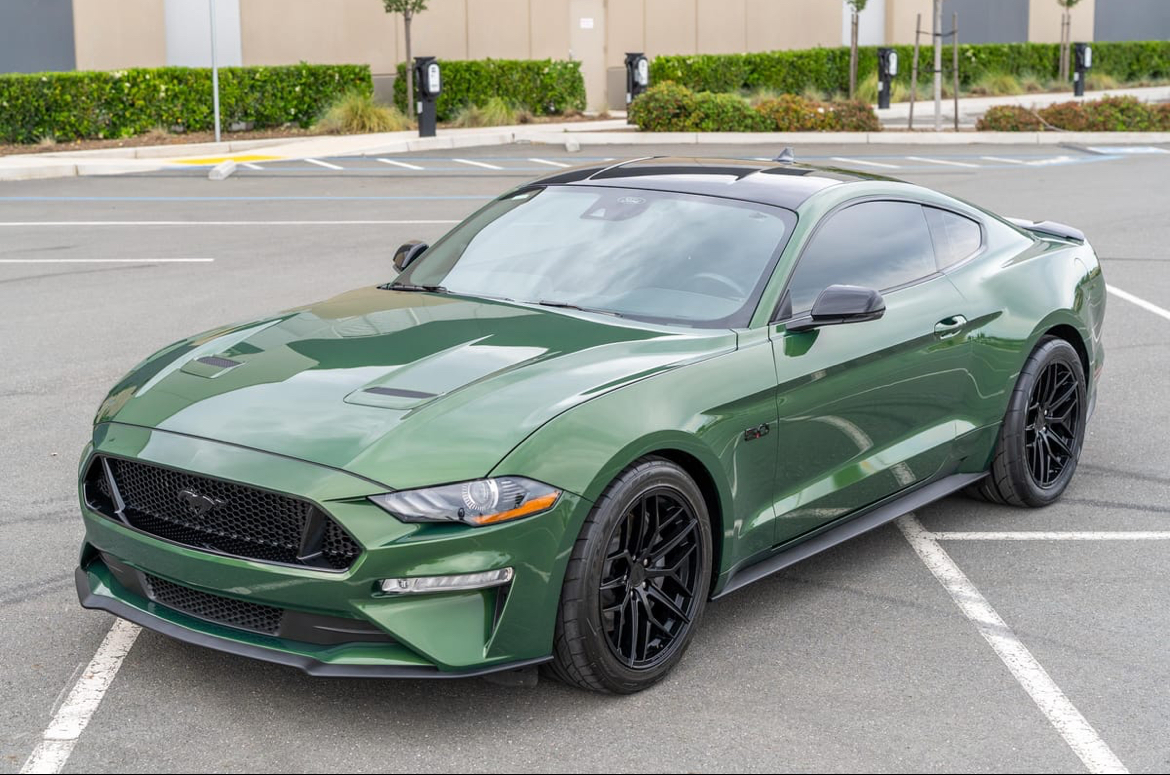 2022 Ford Mustang GT coupe premium — Photo 8