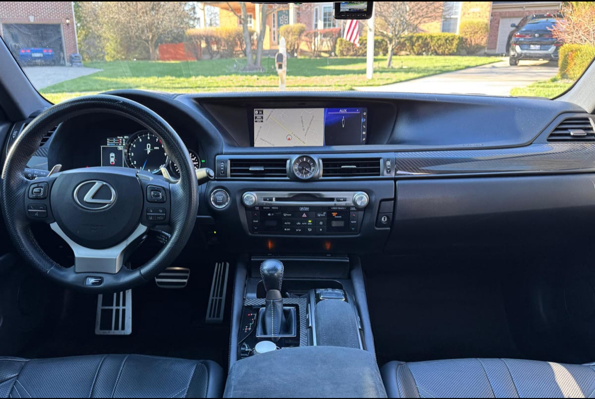 2016 Lexus GS F — Photo 8