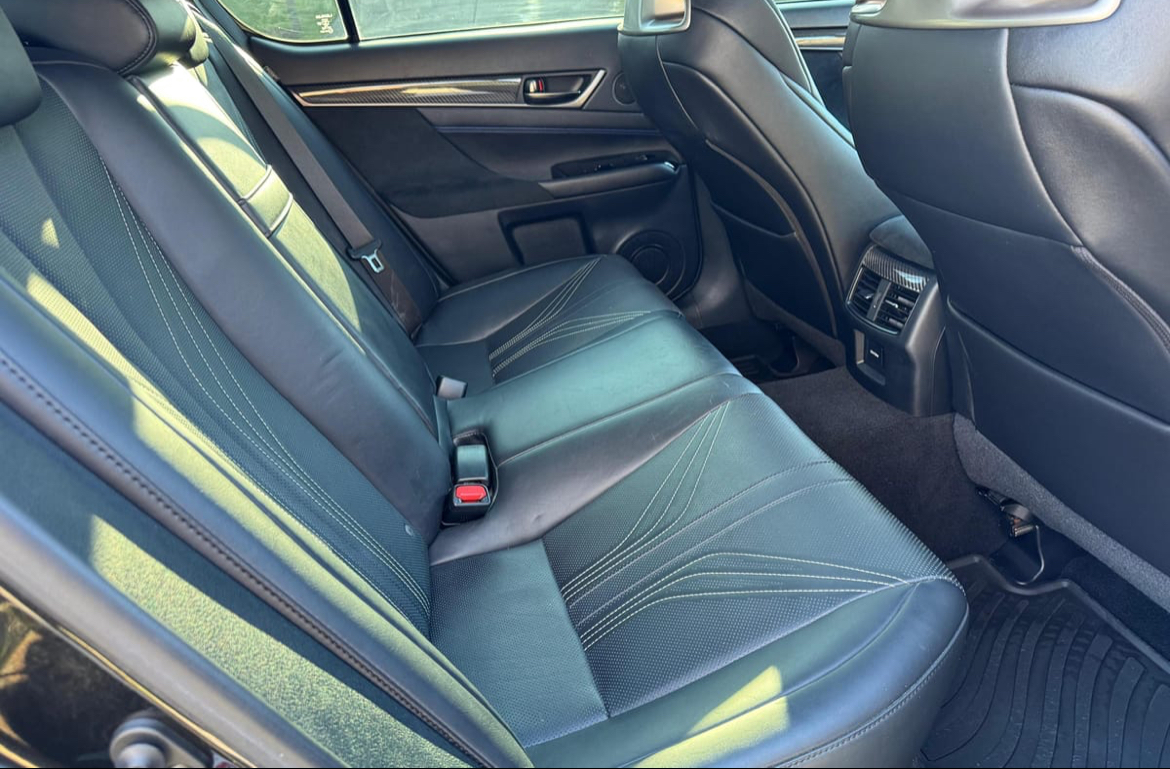 2016 Lexus GS F — Photo 10