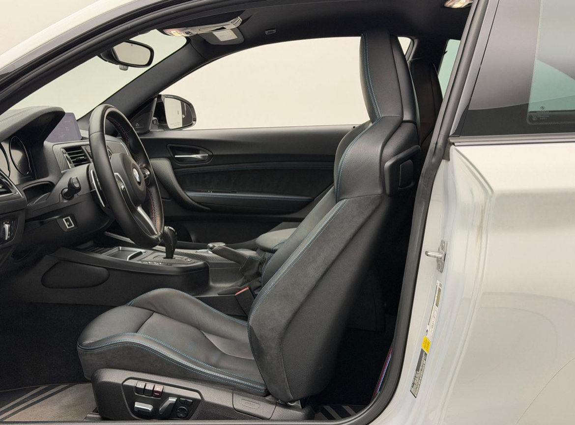 2021 BMW M2 Competition — Photo 11