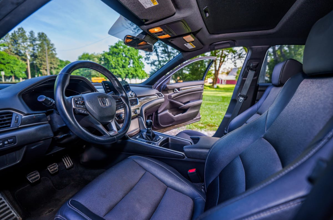 2019 Honda Accord Sport 2.0T — Photo 9