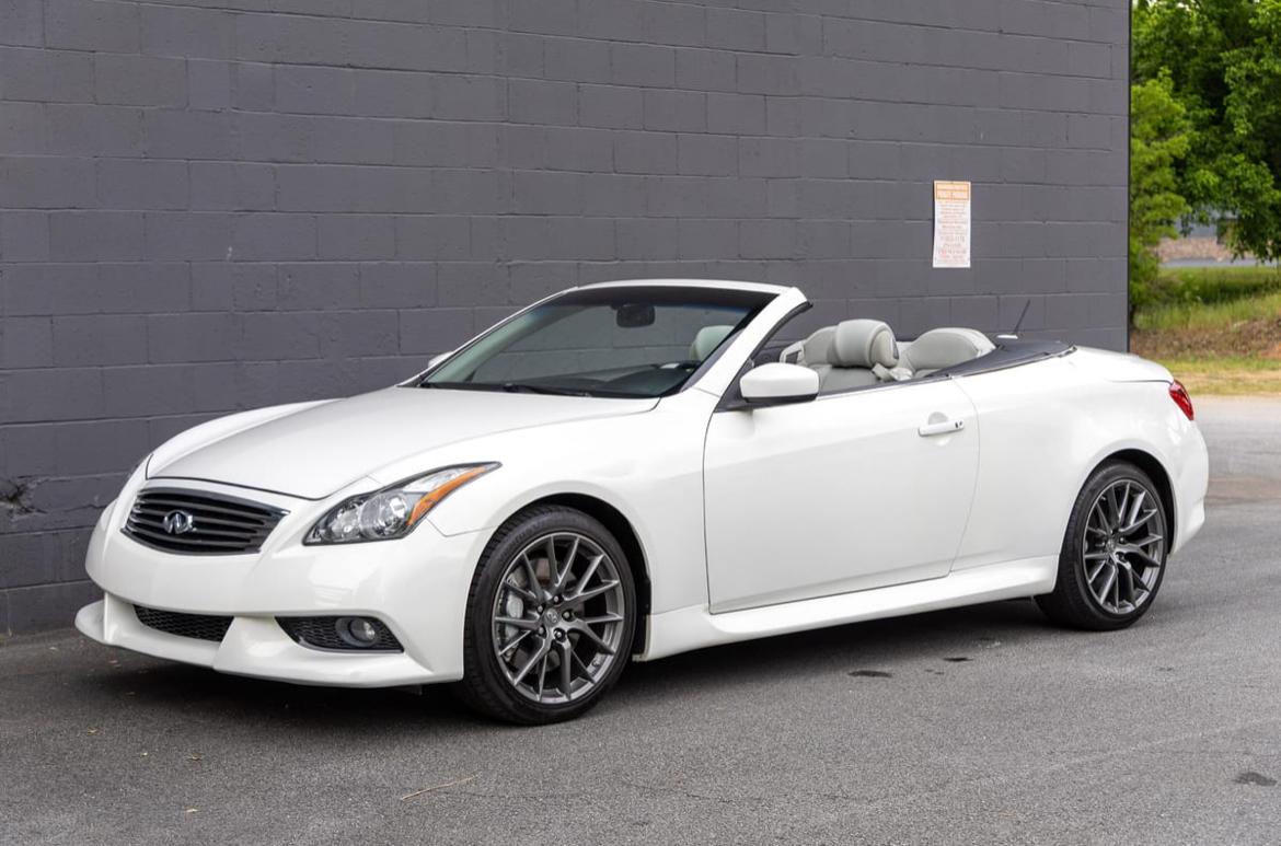 2013 Infiniti G37 IPL Convertible — Photo 5