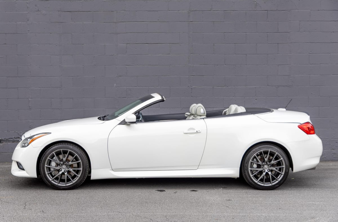 2013 Infiniti G37 IPL Convertible — Photo 6