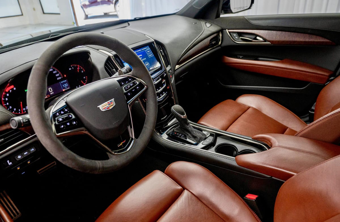 2018 Cadillac ATS-V Sedan — Photo 10