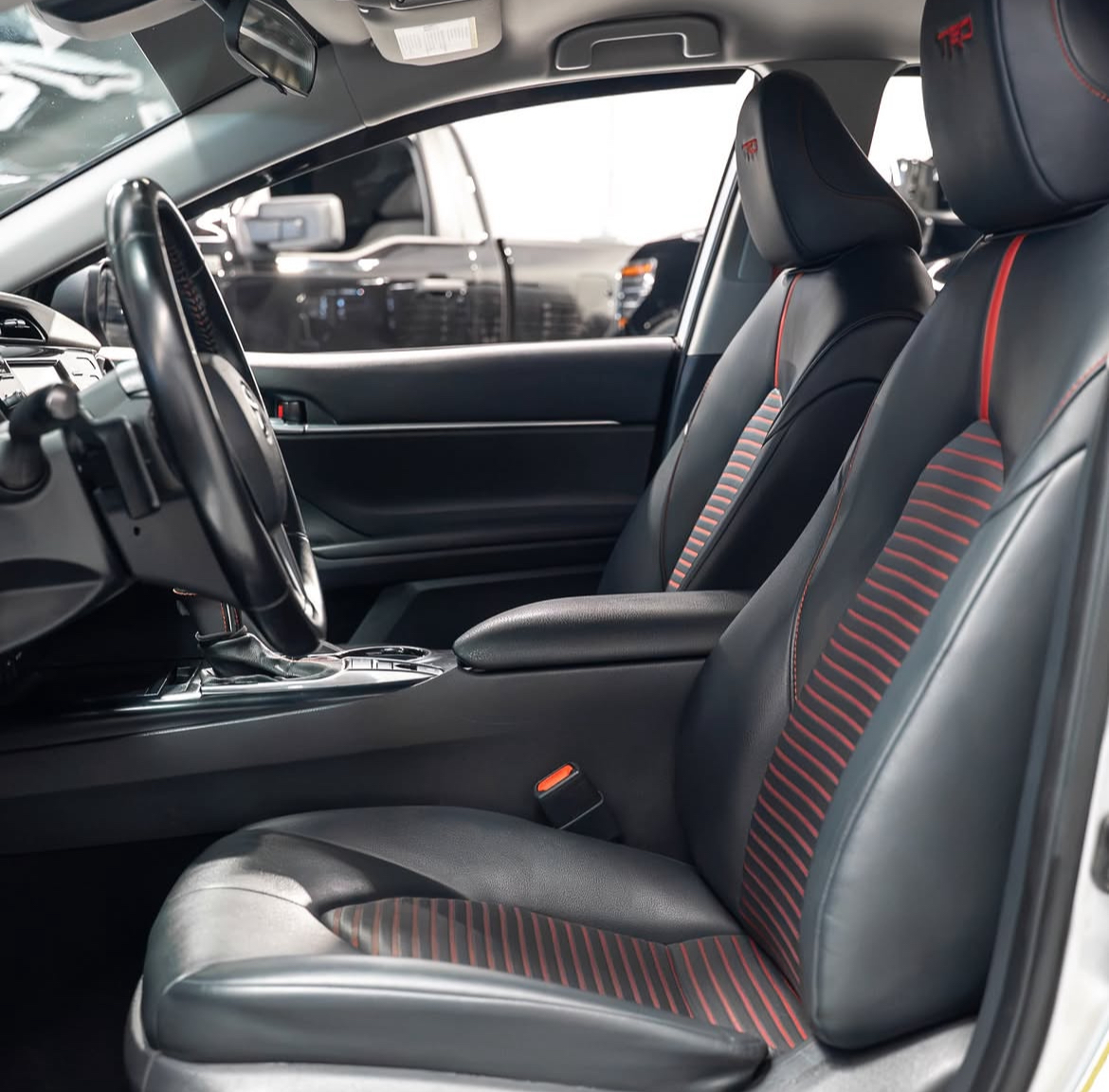 2020 Toyota Camry TRD — Photo 11
