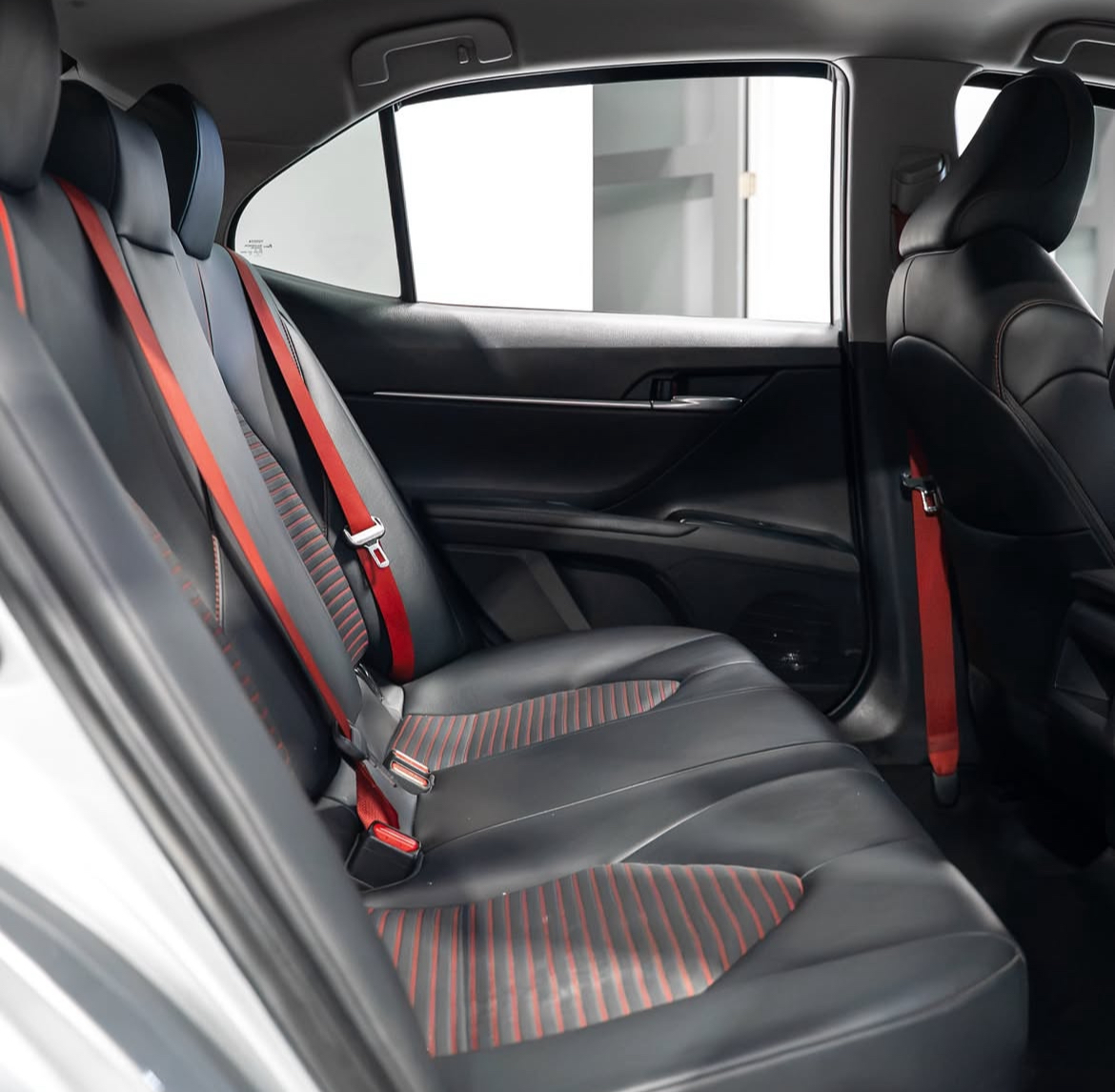2020 Toyota Camry TRD — Photo 12