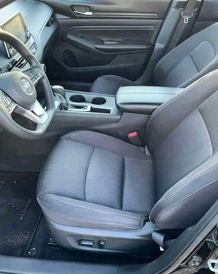 2020 Nissan Altima — Photo 6