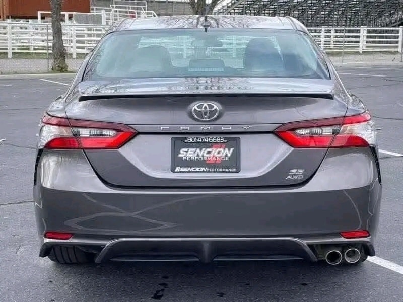 2022 Toyota Camry SE — Photo 6