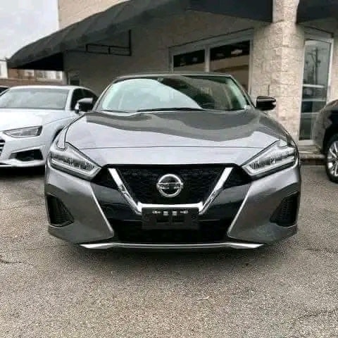 2018 Nissan Maxima 3.5 SL — Side View